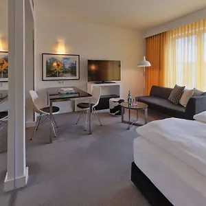 4* Hotel apartamentowy Adina Hackescher Markt